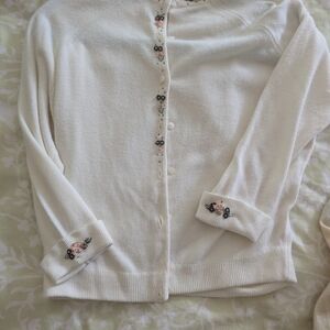 Chic Cream Cardigan with Floral Accents
